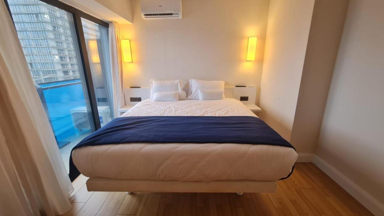Downtown Centre In Batumi Aparthotel Orbi City In Batumi Exterior photo