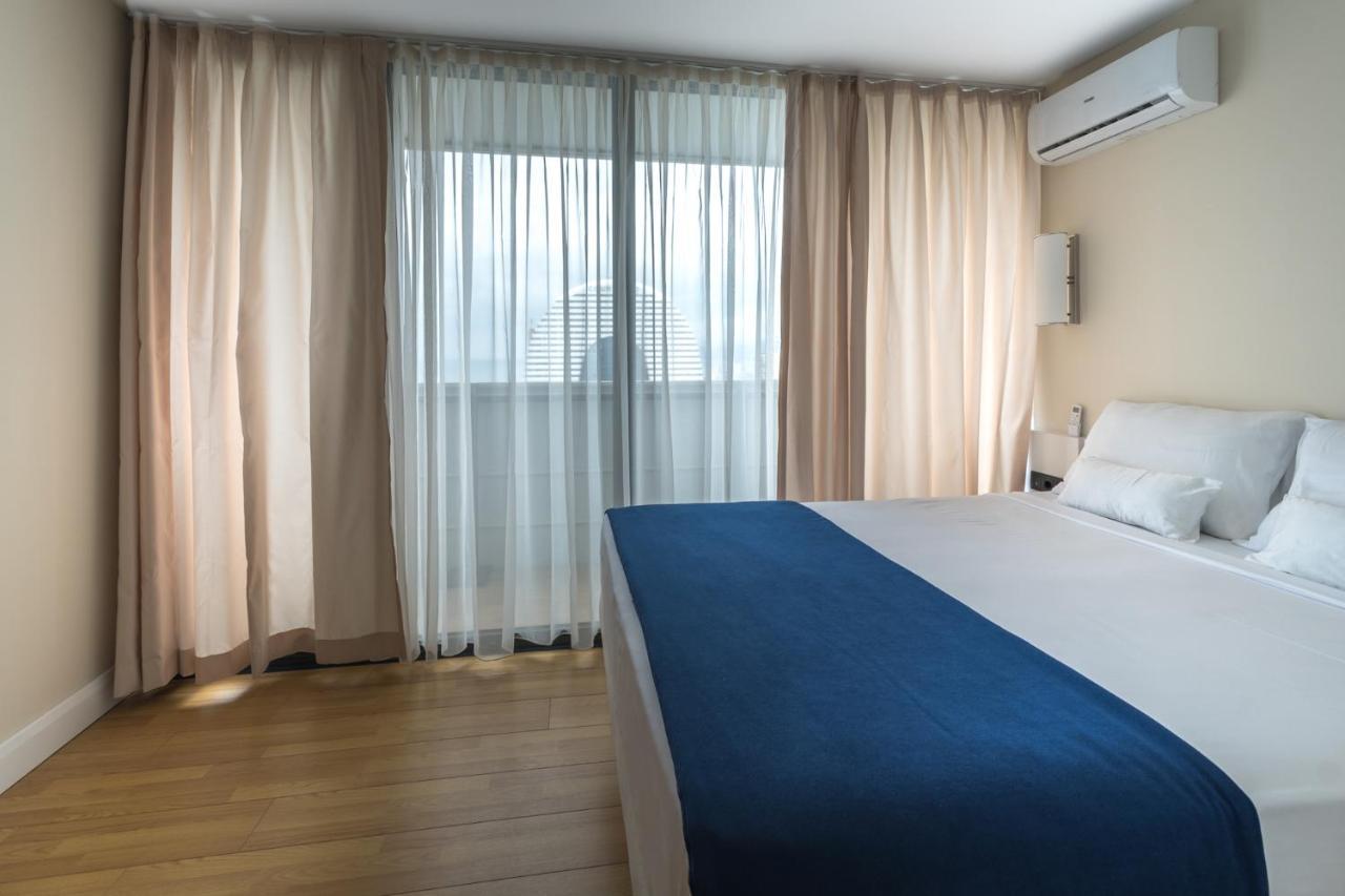 Downtown Centre In Batumi Aparthotel Orbi City In Batumi Exterior photo