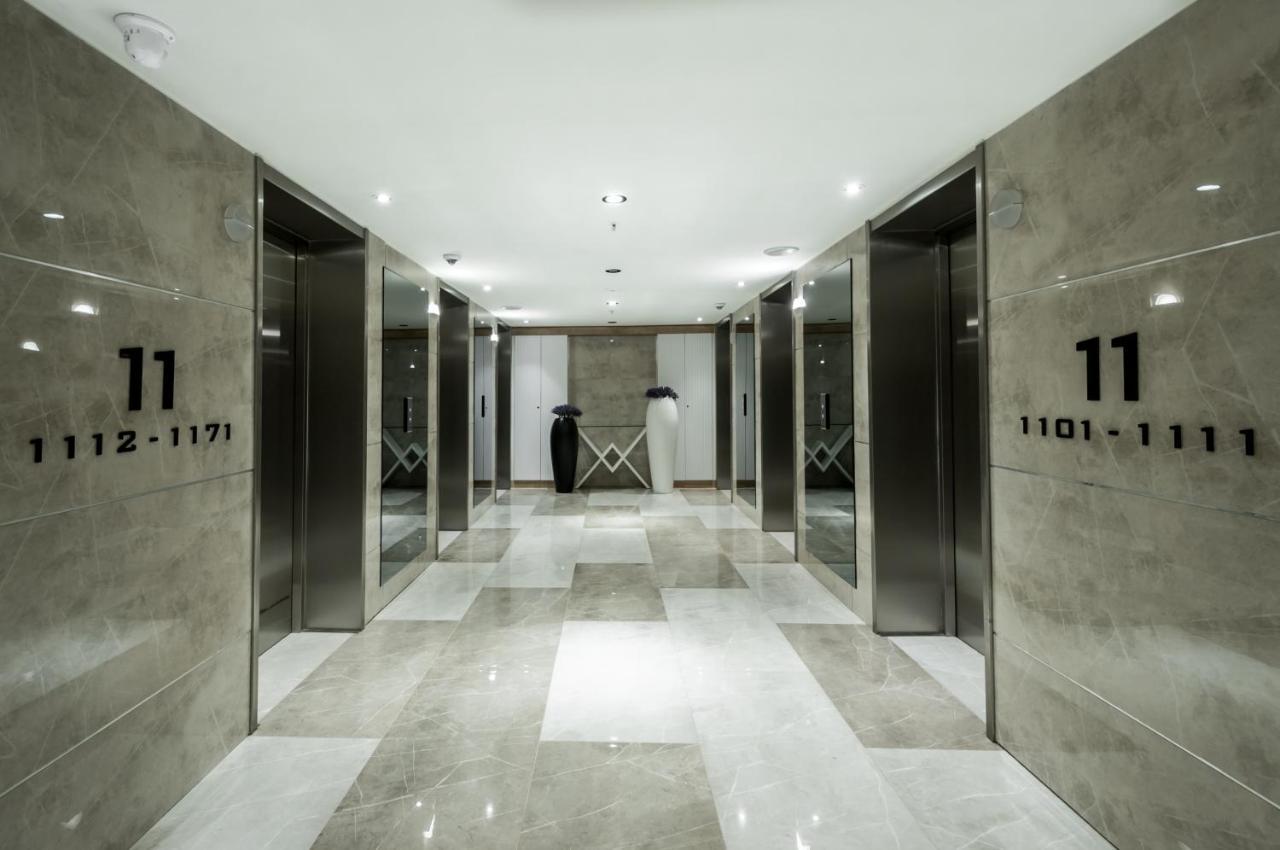 Downtown Centre In Batumi Aparthotel Orbi City In Batumi Exterior photo