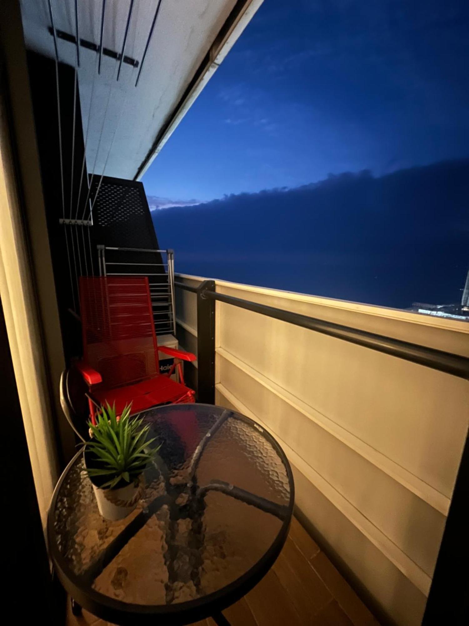 Downtown Centre In Batumi Aparthotel Orbi City In Batumi Exterior photo