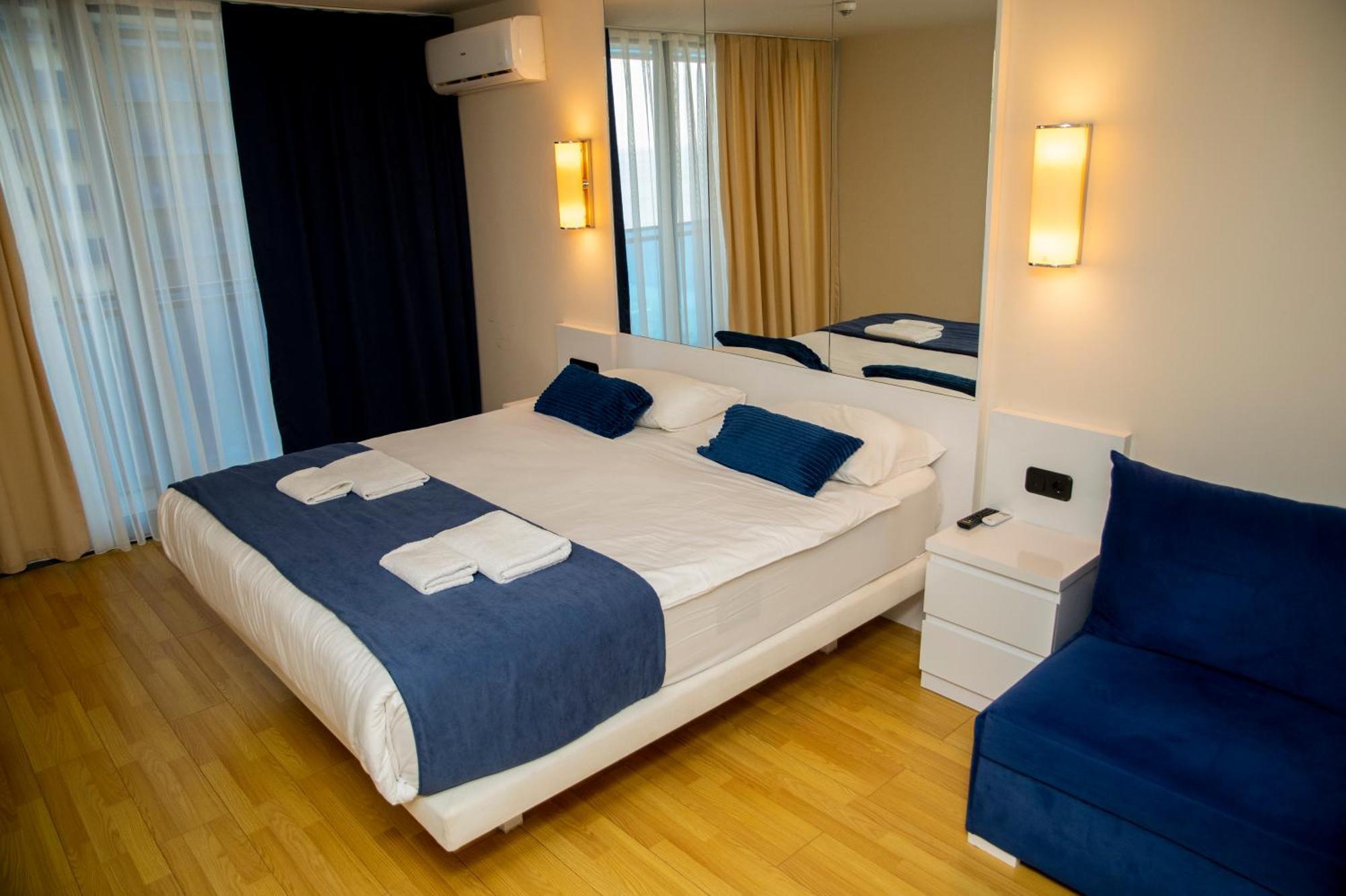 Downtown Centre In Batumi Aparthotel Orbi City In Batumi Exterior photo